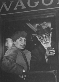 4.4 Sigmund und Anna Freud 